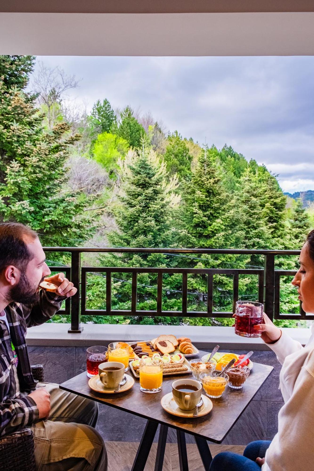 Floara Di Munte Forest Luxury Suites Metsovo Bagian luar foto